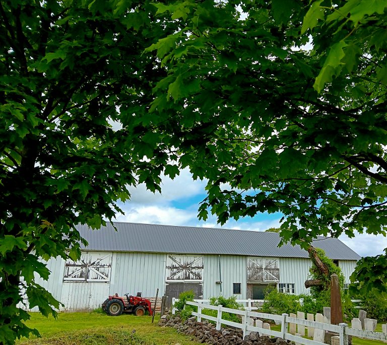 Ruwet farm barn